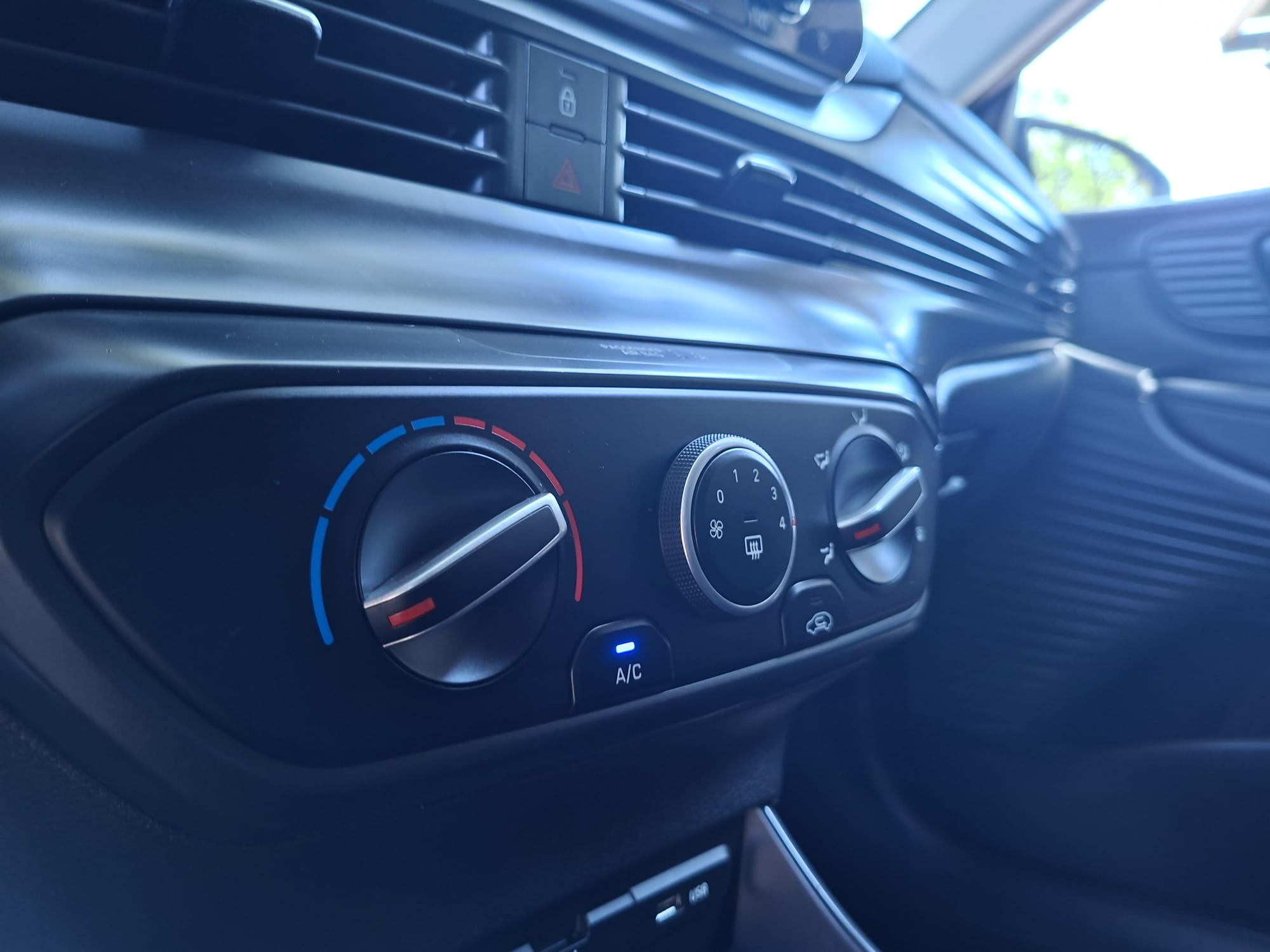Hyundai Bayon 1.0 TGDI - Image 23