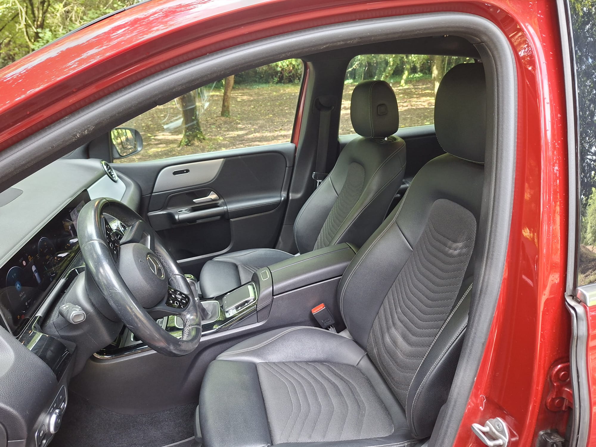Mercedes B180D - Image 10