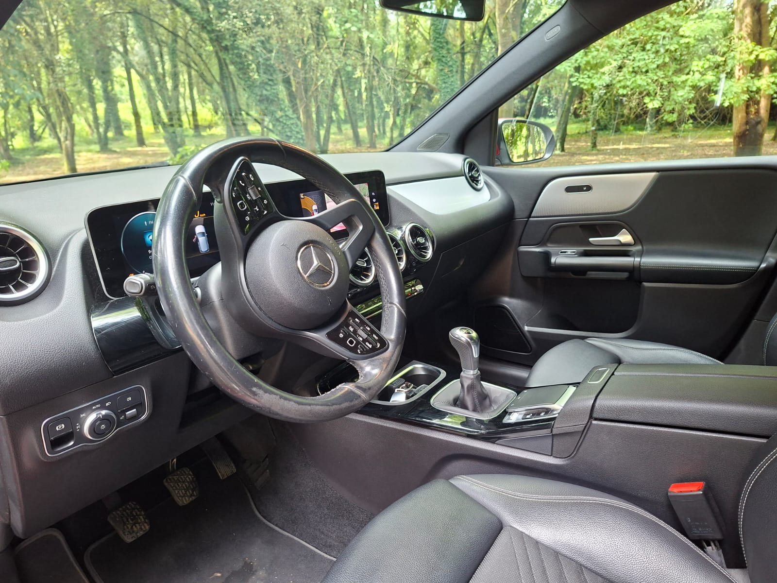 Mercedes B180D - Image 9